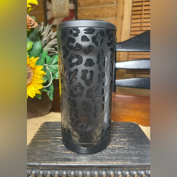 BRUMATE HOPSULATOR SLIM Onyx Black 12oz Slim Can Coozie - Picture 4 of 10